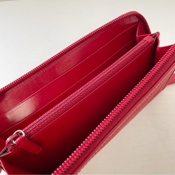 Prada 90s red Tessuto nylon leather buckle detail long zip wallet rare - Picture 6 of 11